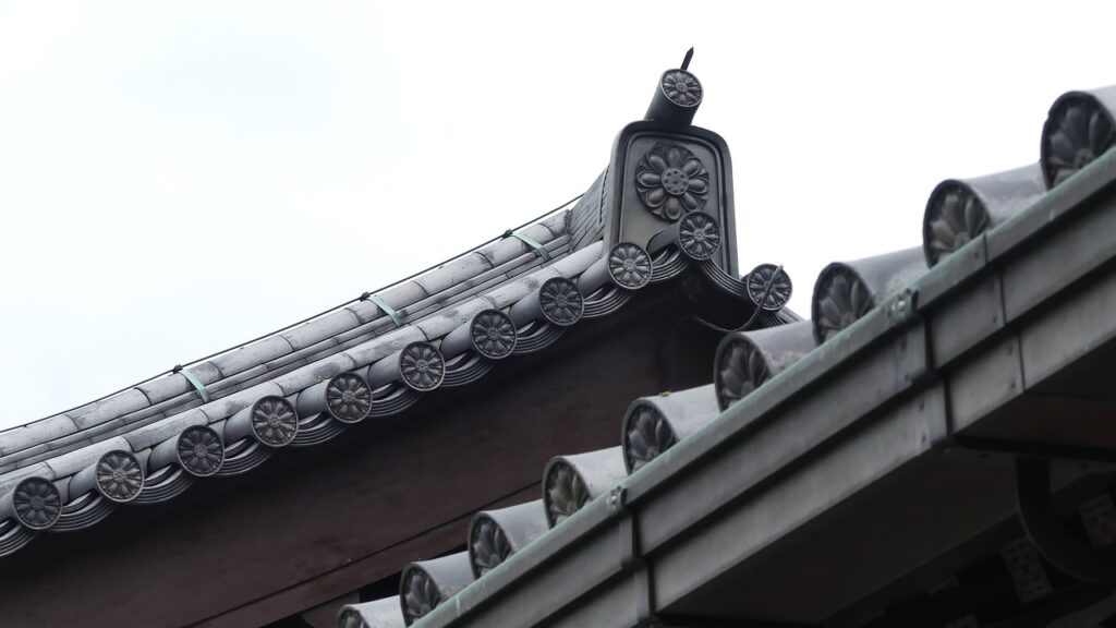 roof, architecture, monastery-5638026.jpg